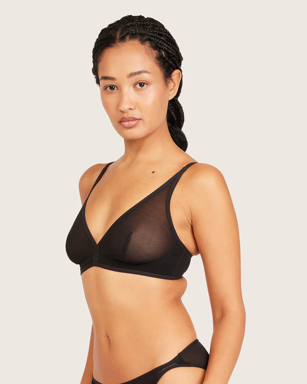 FreeMesh Plunge Bralette - Black - Image 4