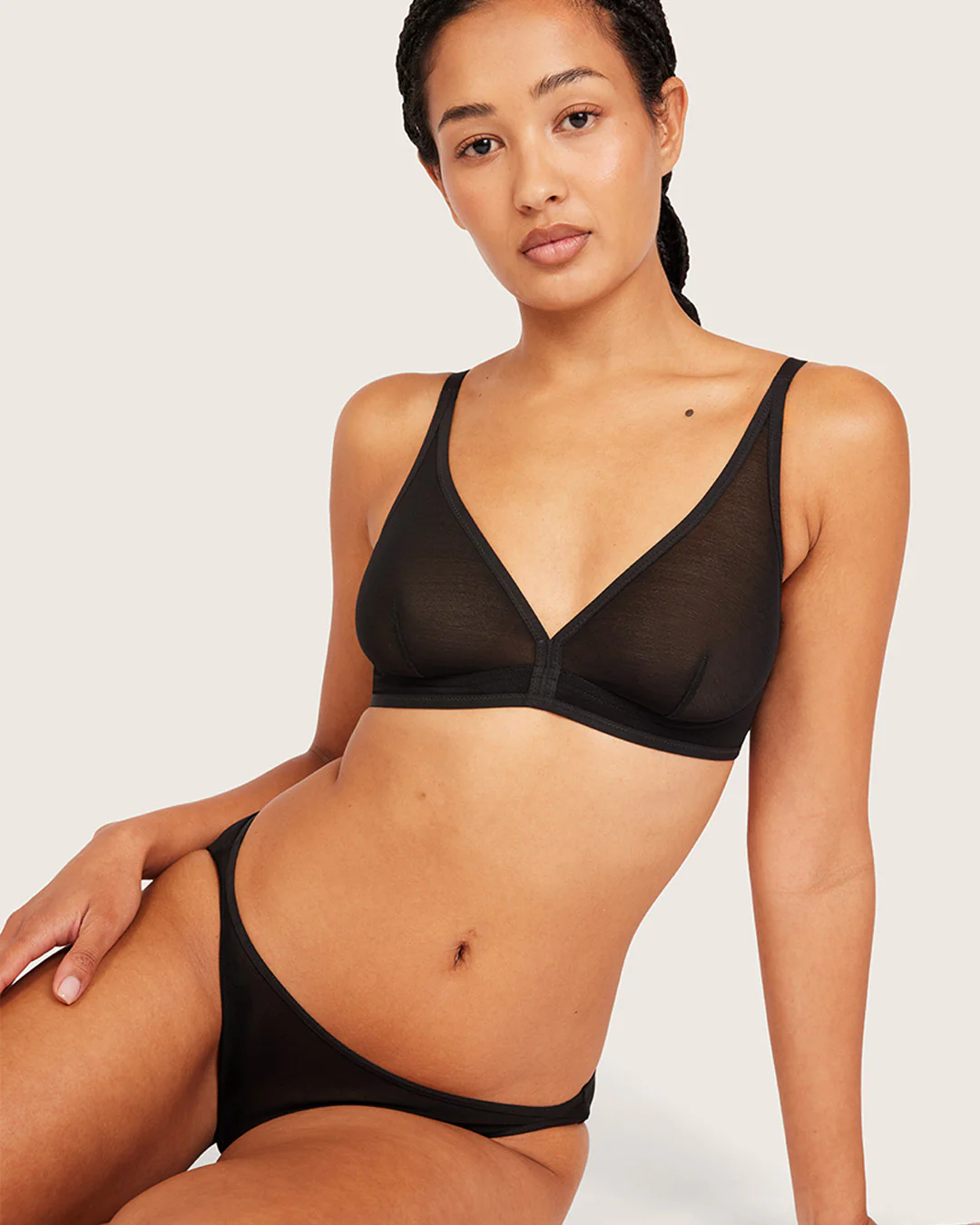 FreeMesh Plunge Bralette - Black - Image 7