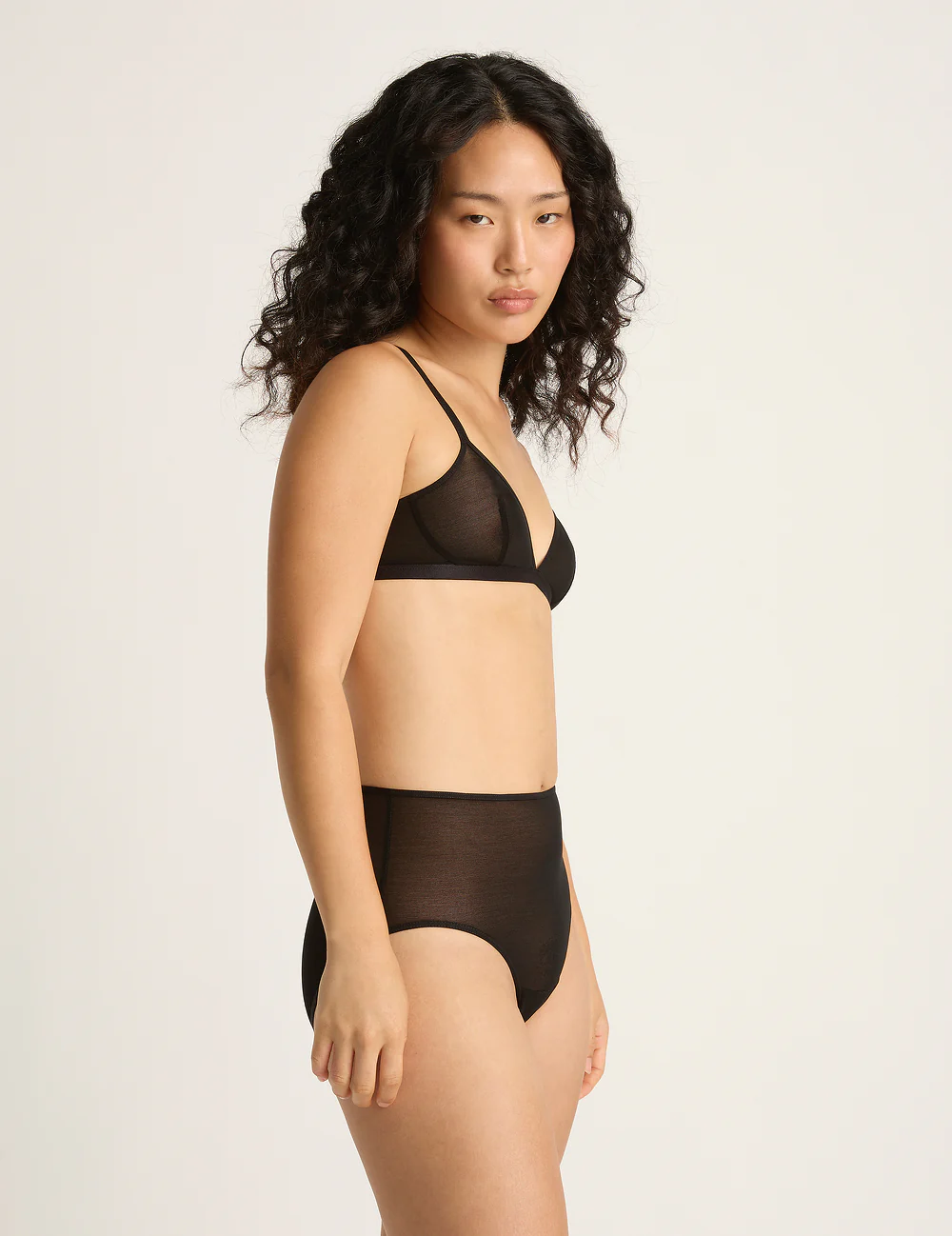 FreeMesh Triangle Bralette - Black - Image 9