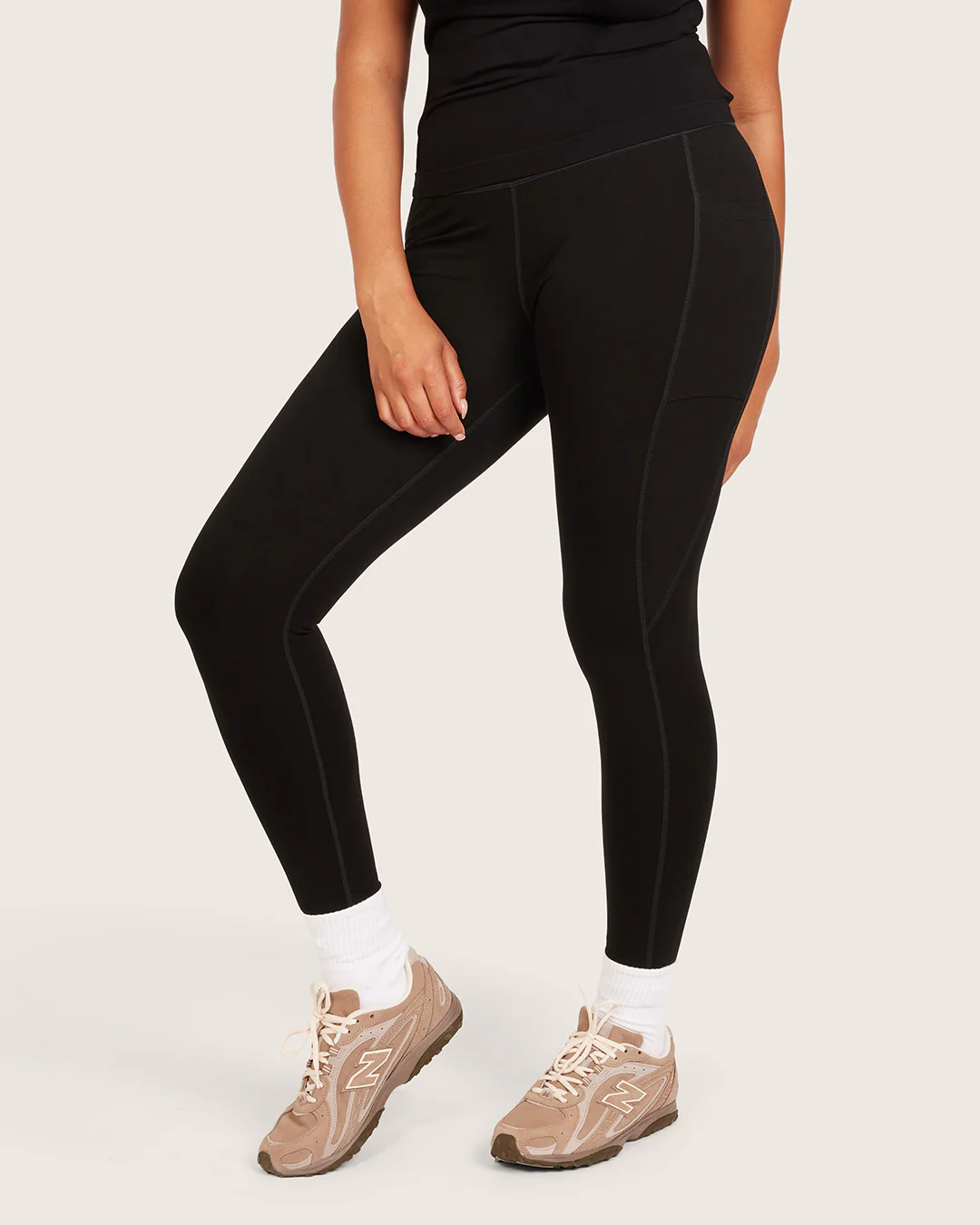 High Waist Leggings with Pocket - Black - Image 12