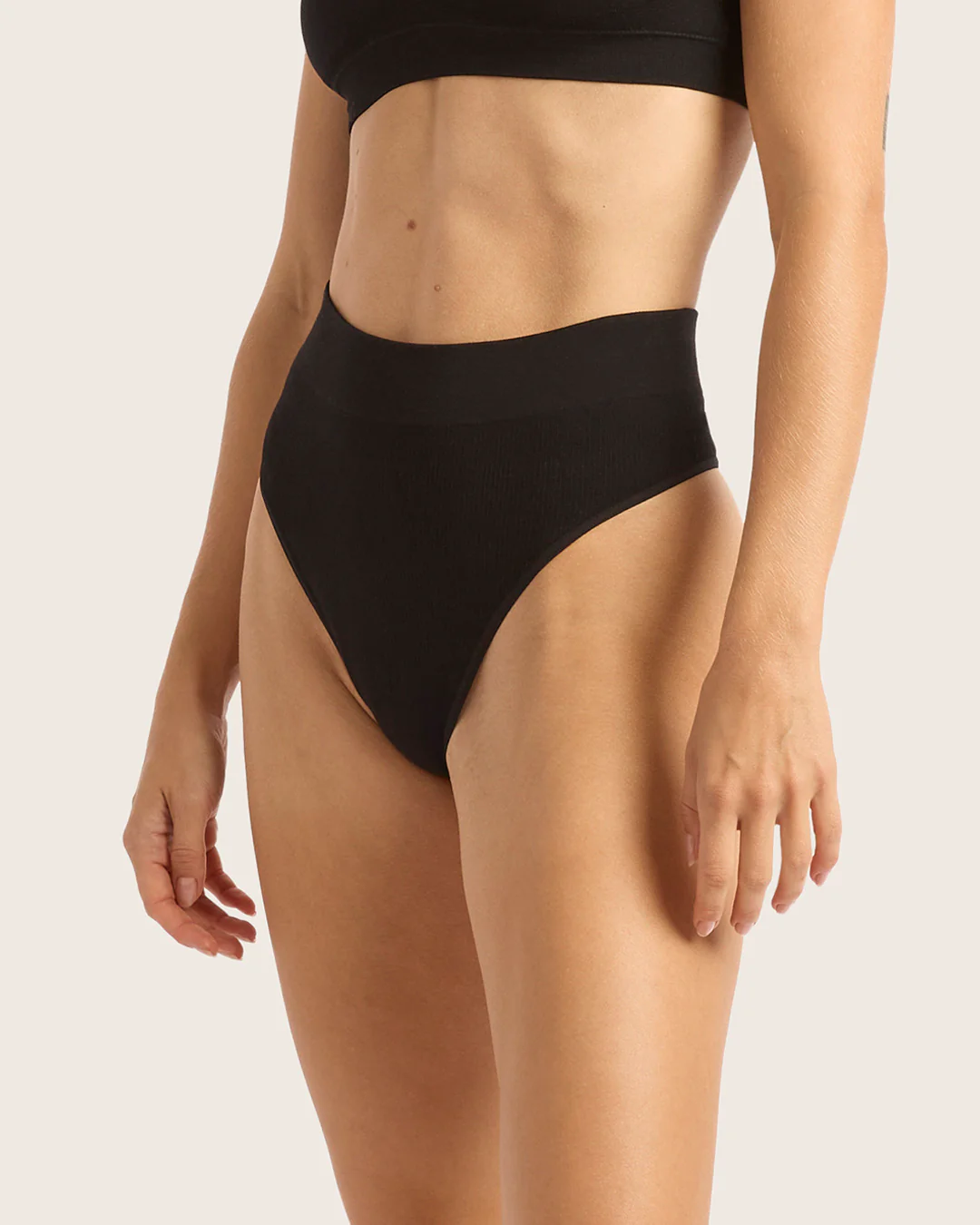 LYOLYTE High Waist G-String - Black - Image 2