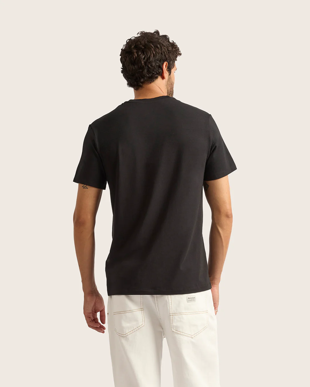 Men's Classic Crew Neck T-Shirt - Black - Image 8