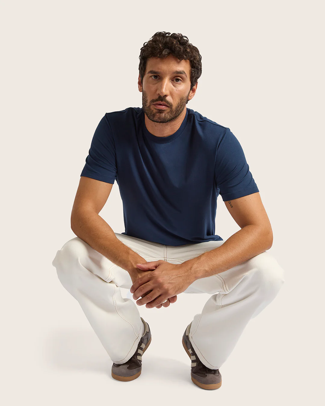 Men's Classic Crew Neck T-Shirt - Navy - Image 11