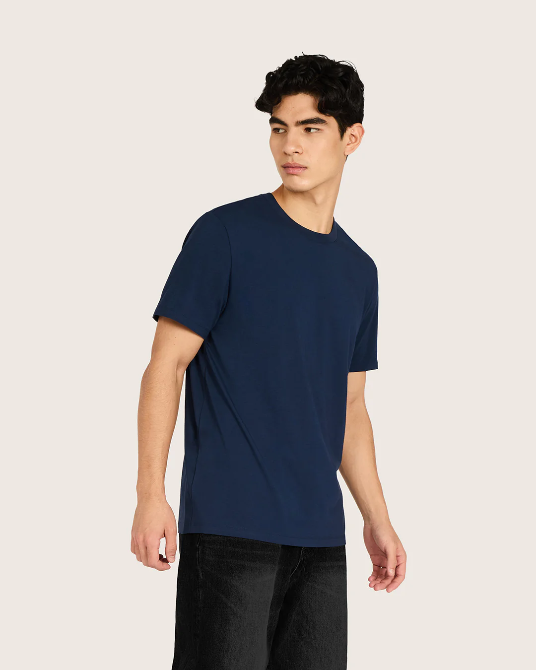 Men's Classic Crew Neck T-Shirt - Navy - Image 3