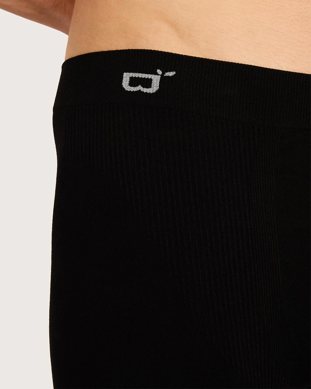 Men's Seamfree Mid-Length Boxer Briefs - Black - Image 4