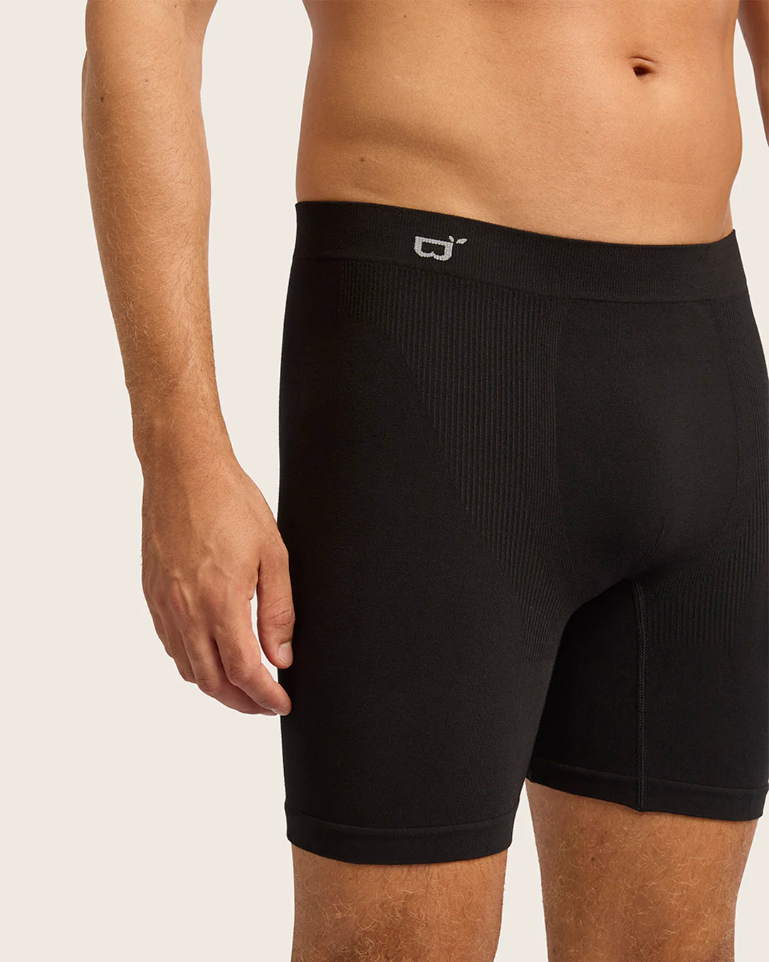 Men's Seamfree Mid-Length Boxer Briefs - Black - Image 9