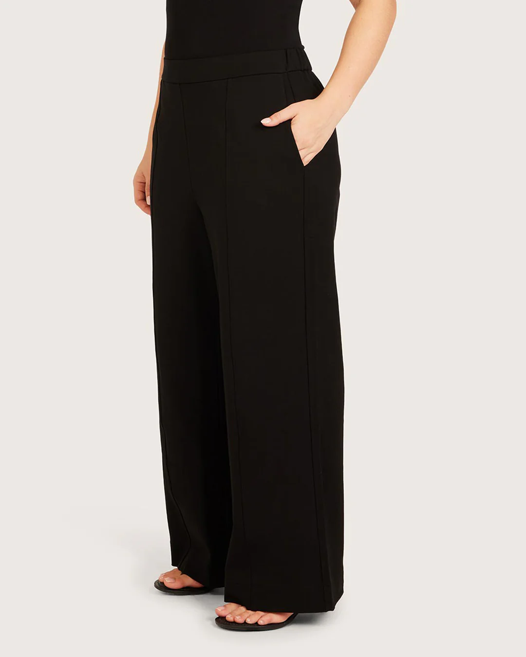 Relaxed Leg Pants - Short - Black - Image 11