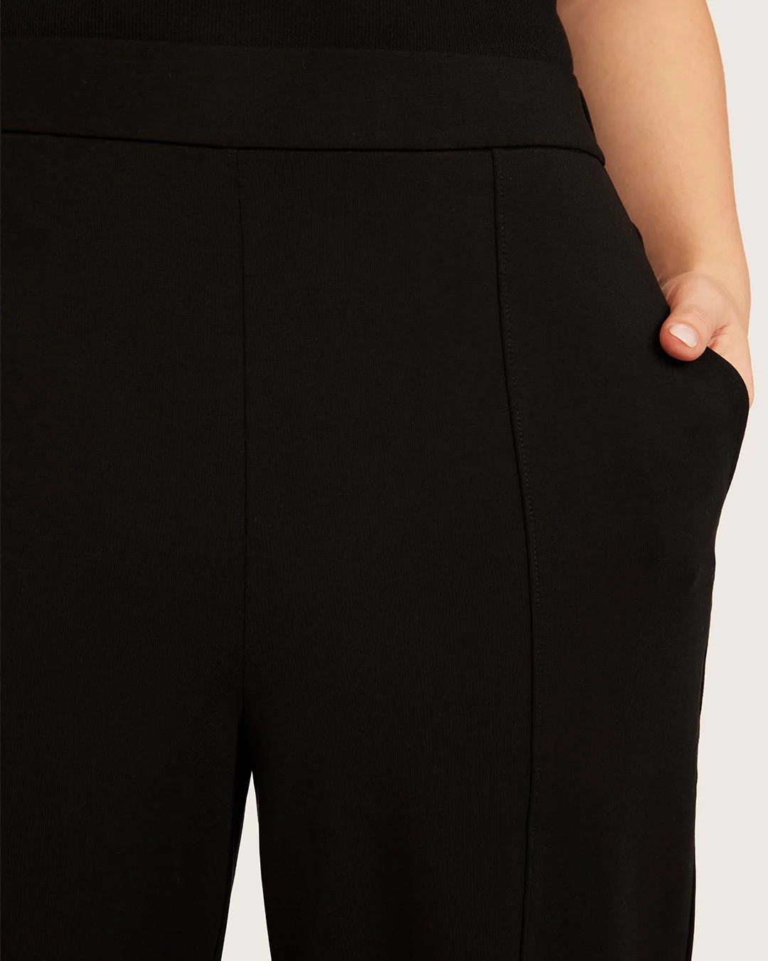 Relaxed Leg Pants - Short - Black - Image 13