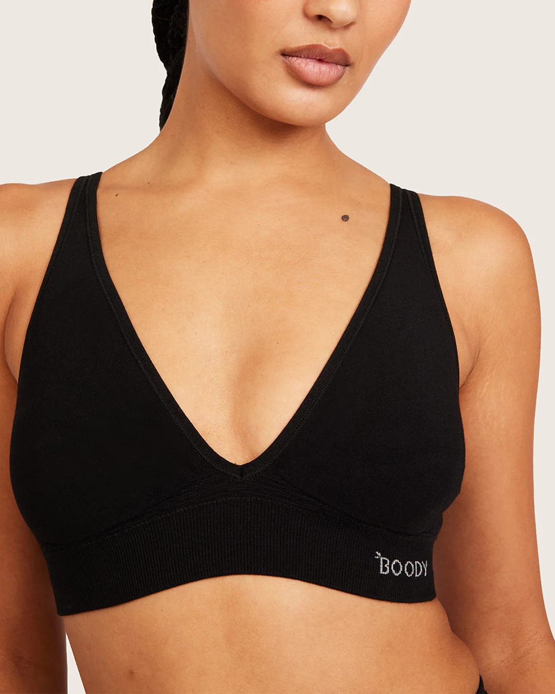 Wireless Plunge Bralette - Black - Image 5